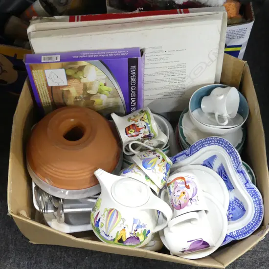 ASST. CHINA INCL. 9 PCE VILLEROY & BOCH 'LE BALLON' PART TEA SET, PLACEMATS, ETC