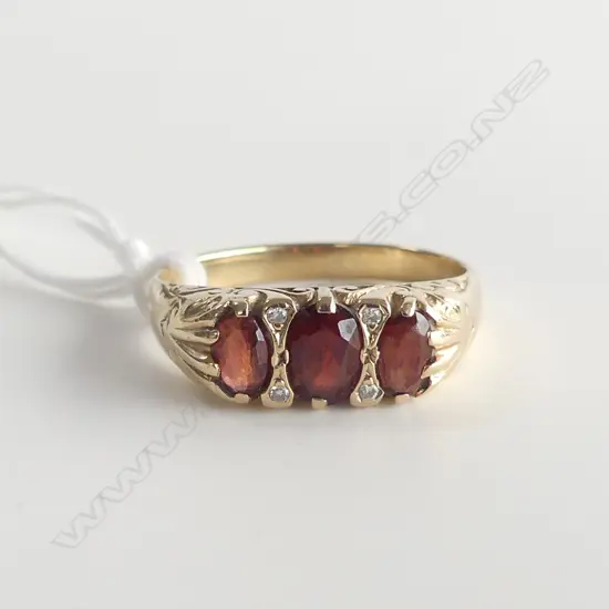 9ct GOLD 3 GARNET & DIAMOND  RING 2.8gms SIZE S