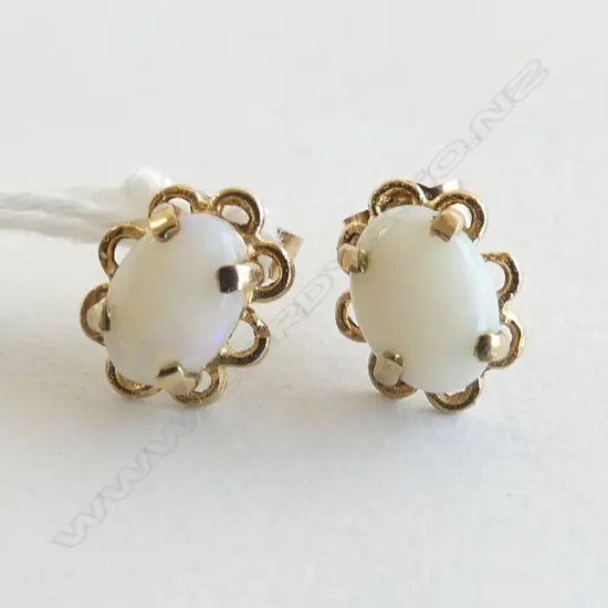 PR 9ct OPAL SET EARRINGS 1.1gm