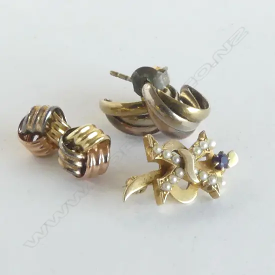 2 PRS 9CT EARRINGS 2.6gms + 14CT X PIN 1.9gms