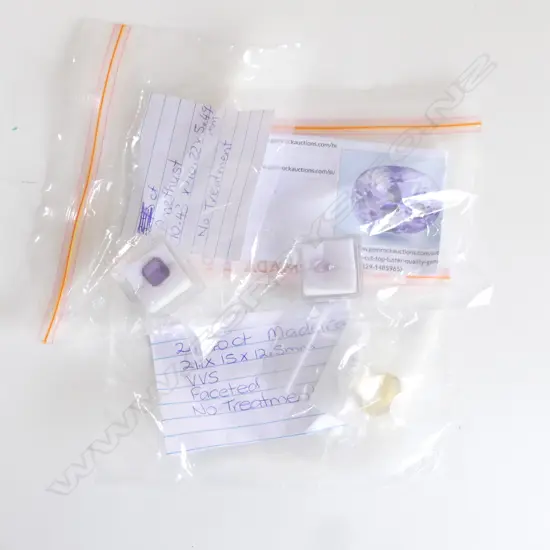 ASST. LOOSE GEMSTONES