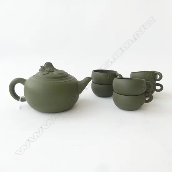 CHINESE CLAY TEAPOT & 6 CUPS DECORATED w FISH/LEAVES