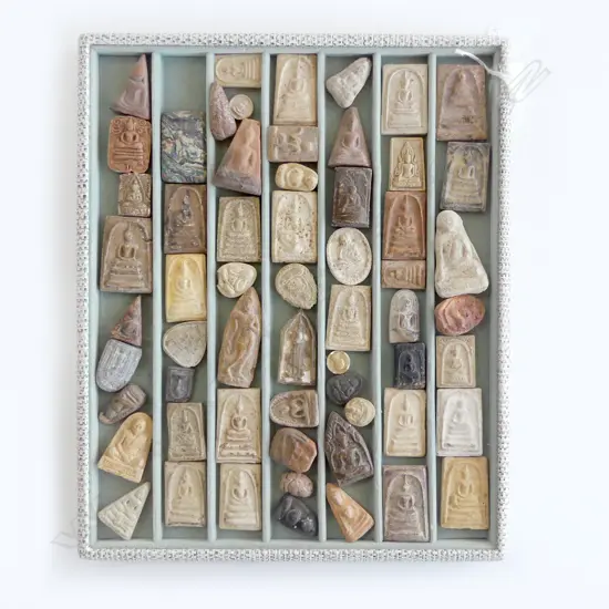 TRAY COLLECTABLE BUDDHA PLAQUES APPOX 60 PLUS