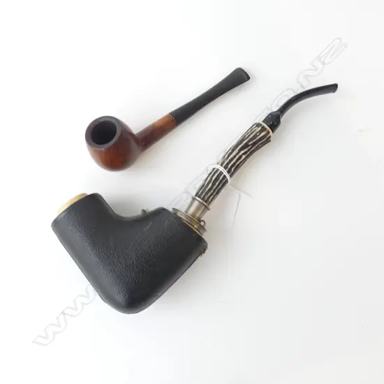 LARGE EUROPEAN MEERSCHAUM PIPE IN CASE & BRIAR PIPE WITH MAKERS STAMP, L.215MM & L.130MM