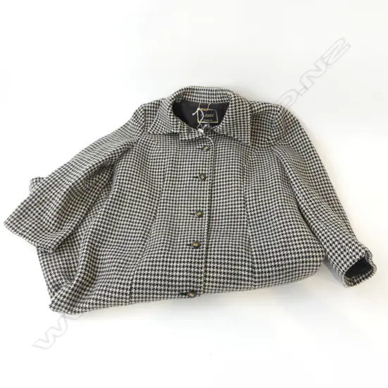 QUALITY VINTAGE WOOL HOUNDSTOOTH COAT SZ S