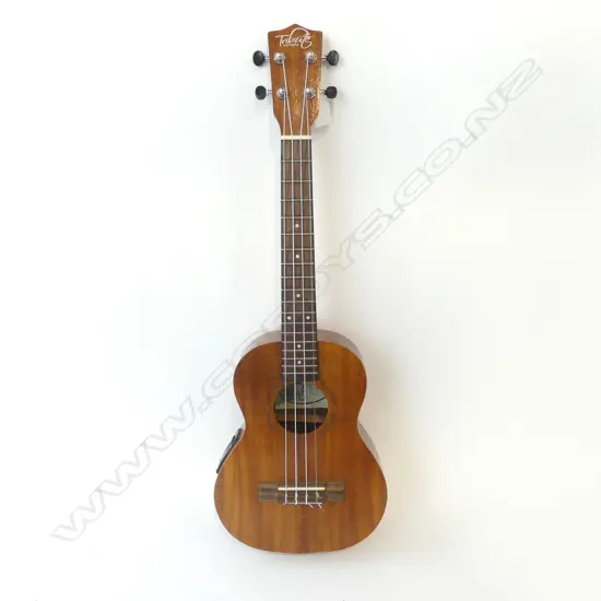 ELECTRIC ACOUSTIC UKULELE BY TRIBUTE H.660mm