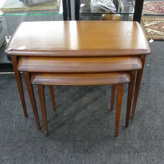 3 RETRO AIREST MAHOGANY NESTING TABLES W.675mm