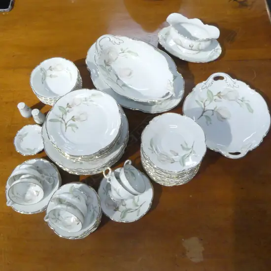 HUTSCHENREUTHER 'SYLVIA' 6 PLACE DINNER SERVICE