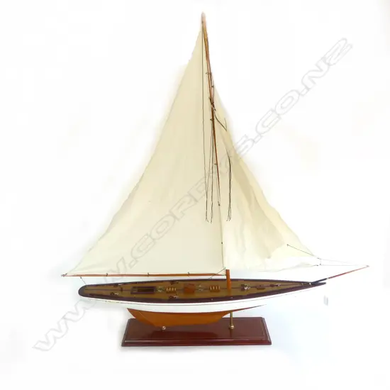 MODEL YACHT H.1120mm W.1120mm