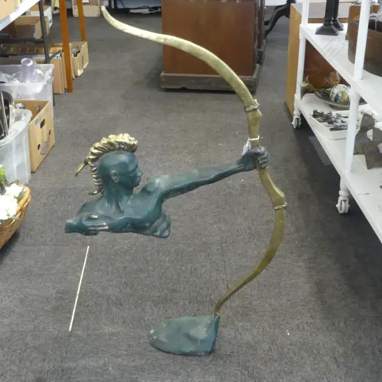 LARGE BRONZE INDIAN MOHAWK WARRIOR/ARCHER BUST WITH BOW STRETCHED H.975mm