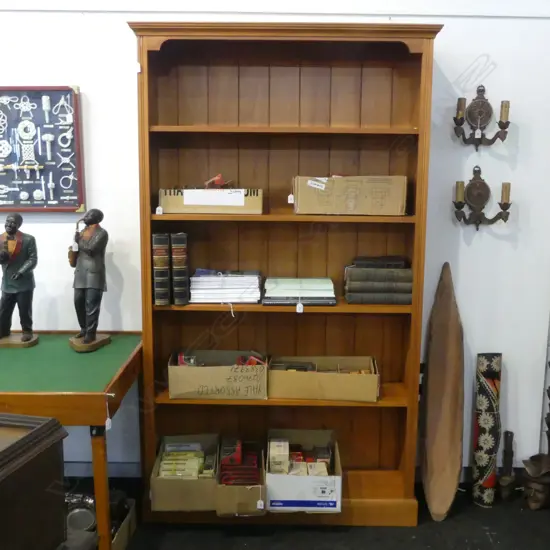 LG RIMU BOOKCASE 1175x330x2000mm