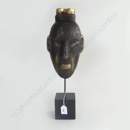 MAORI HEAD ON STAND H.430mm