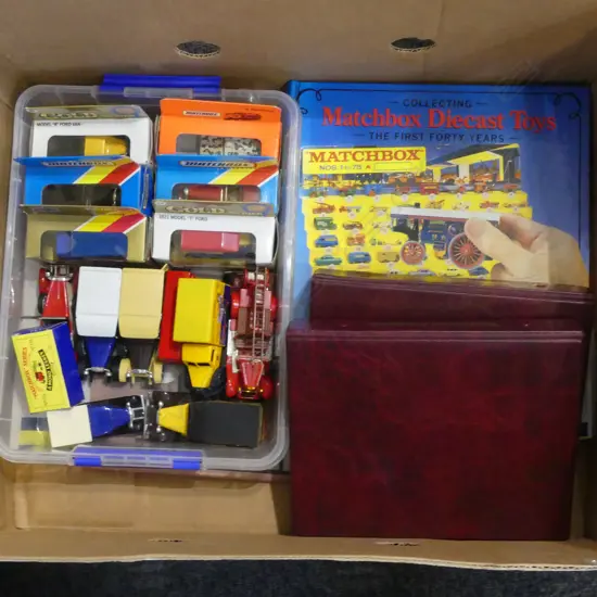 BOX LOT 7 BOXED MATCHBOX TOYS  9 UNBOXED  MATCHBOX COLLECTERS BOOK & 2 YESTERYEAR REF BOOKS