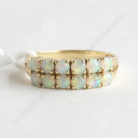 14CT OPAL RING 2.7gms  SIZE O