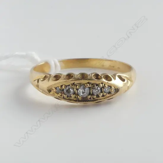c1900 18ct Y/G with 5 OLD CUT DIAMOND GYPSY TYPE RING 2.86gms size P 1/2