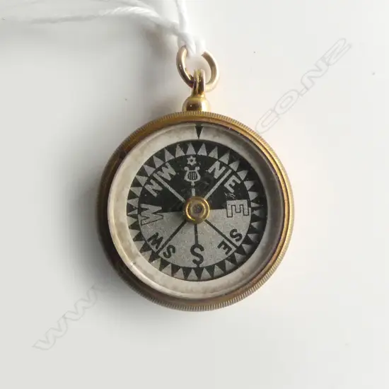 1905 9ct GOLD COMPASS FOB carnelian back panel lockable twist action bezel. Birmingham 1905