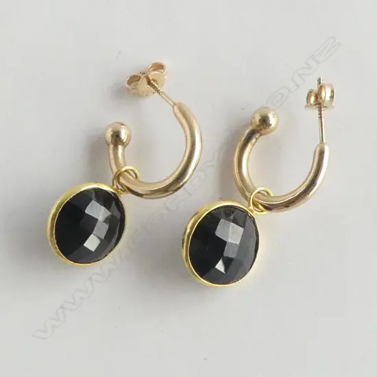 PR 9ct EARRINGS 2.1gms w. FACETED BLACK ONYX DROPS BY ROCCABELLA CHCH