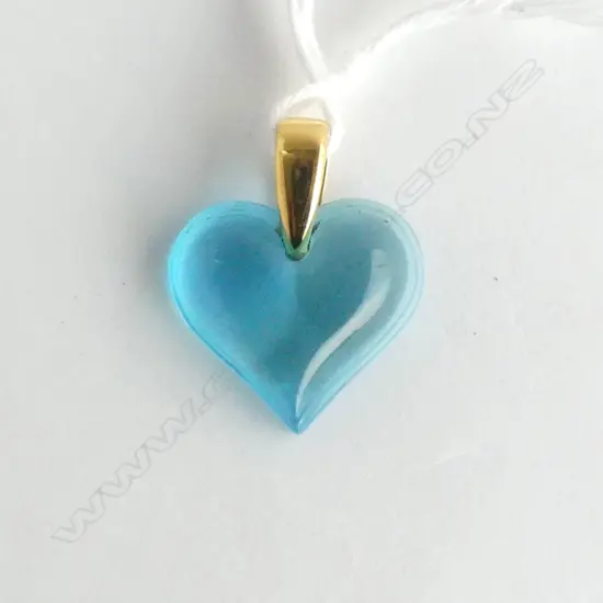LALIQUE GLASS HEART PENDANT - MARKED LALIQUE
