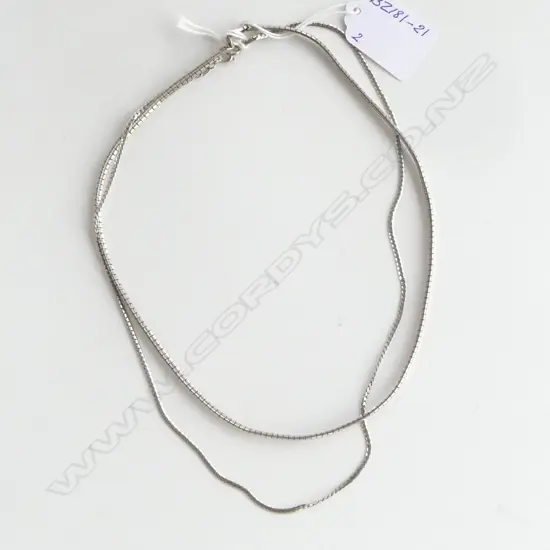 2 SILVER LINK CHAINS