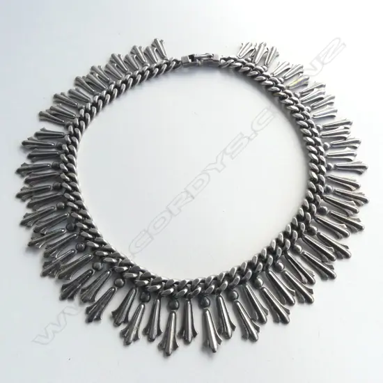 SILVER TONE DECO STYLE NECKLACE