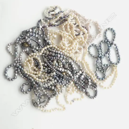 6 VARIOUS PEARL NECKLACES + BRACELET fresh water + costume 1 broken