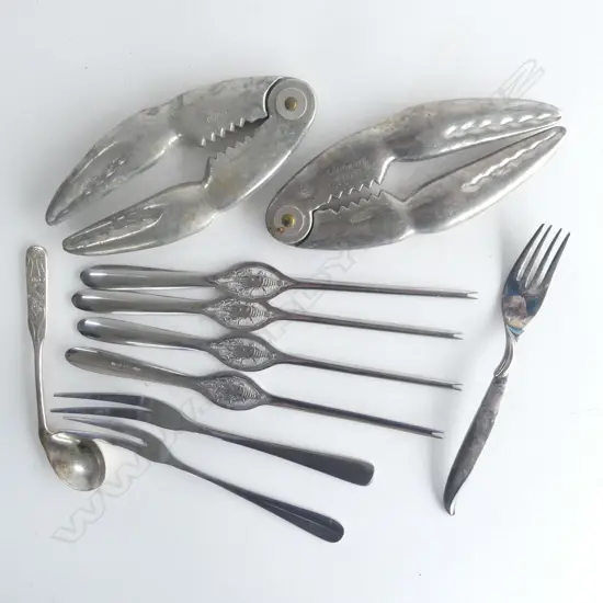 ASST CUTLERY ITEMS: 2 CRAYFISH CRACKERS + LOBSTER FORKS + OTHER FORKS + STYLISH SPOON SILVER ?