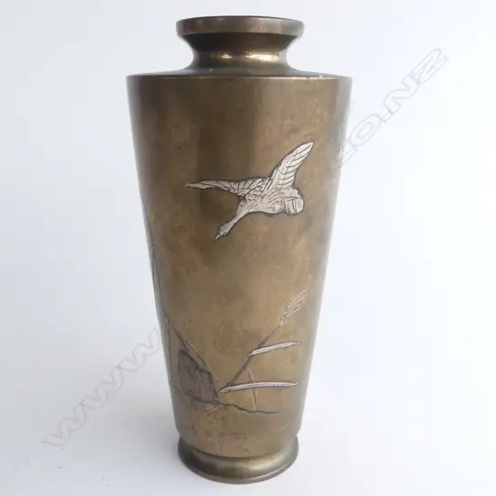 MEHJI PERIOD JAPANESE BRONZE VASE WITH SILVER INLAID GOOSE H140MM