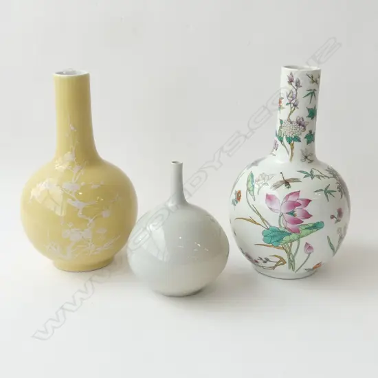 3 ORIENTAL VASES; YELLOW, GRAY & FLORAL H.295mm