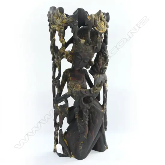 CARVED ROSEWOOD INDONESION FEMALE KNEELING FIG H510MM