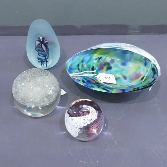 3 ART GLASS PAPERWEIGHTS + PAUA SHELL STYLE BOWL W.170mm