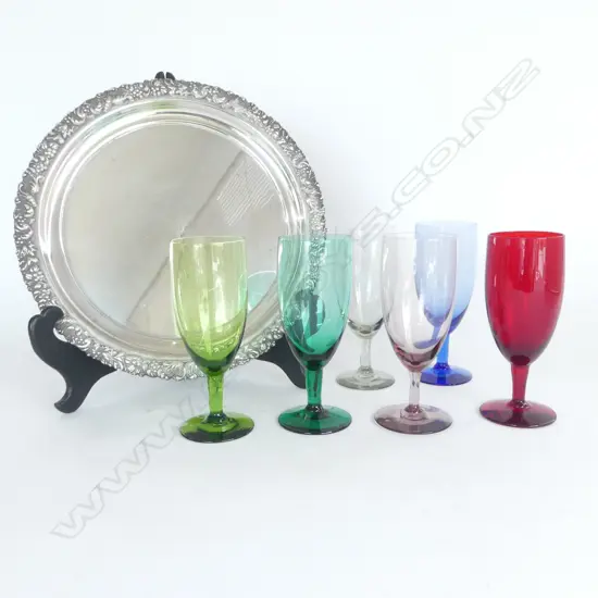HEAVY EP TRAY & 6 RETRO COLOURED WINE GLASSES H160MM