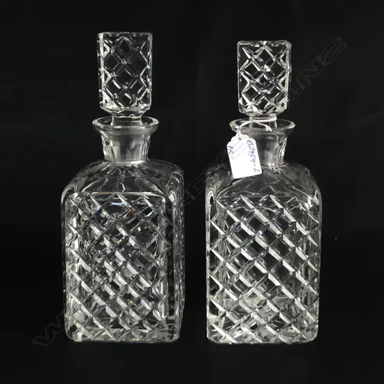 PR VINTAGE CUT CRYSTAL DECANTERS H.260mm