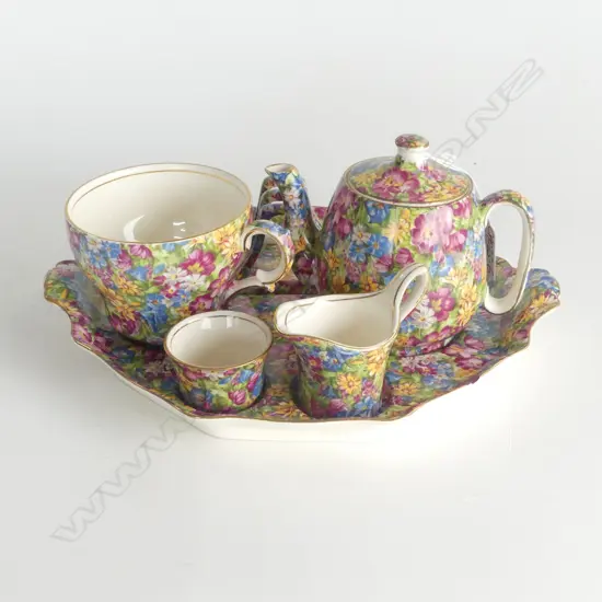 ROYAL WINTON GRIMWADES 'ROYALTY' CHINTZ 6 PCE BREAKFAST SET chip to tray