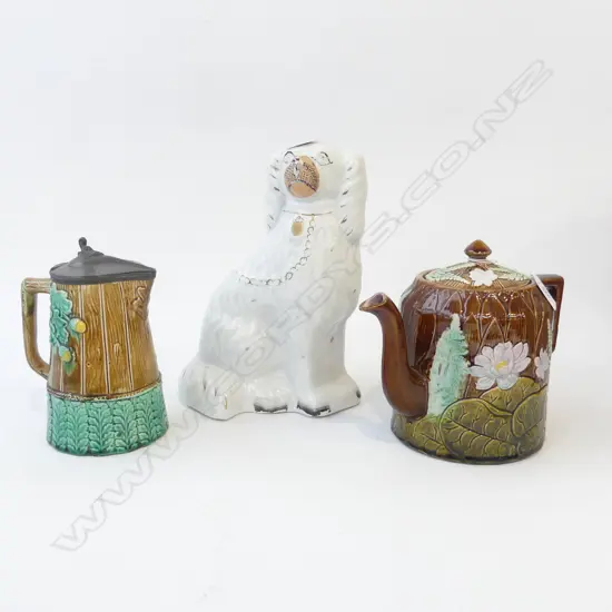 MAJOLICA TEAPOT & JUG (HAIRLINE) + STAFFORDSHIRE DOG H.260mm