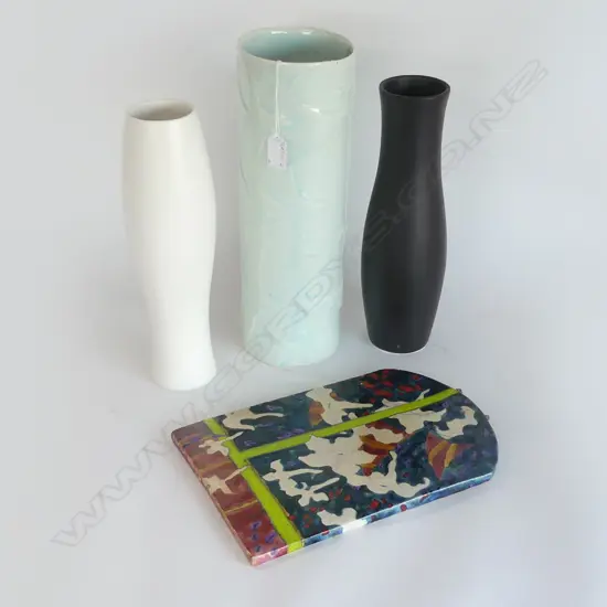 STUDIO POTTERY WALL ART, VASES AND PATTERNED MELAMINE TRAYS