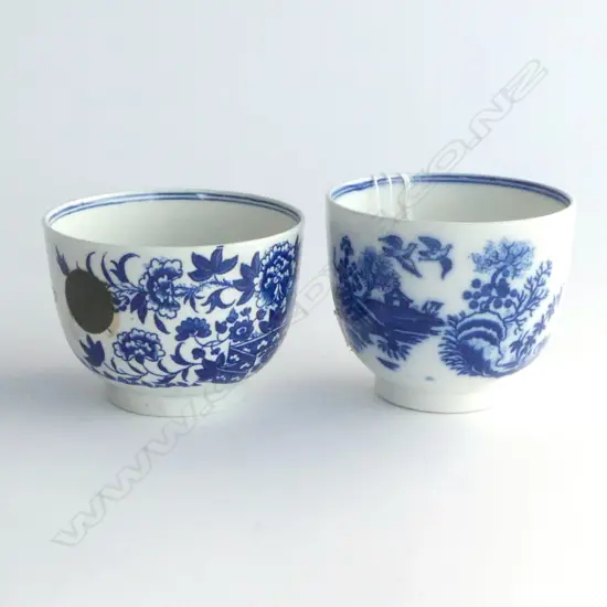 PR EARLY WORCESTER LIDDED BOWLS