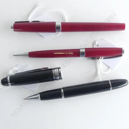 TRIO PENS; MONT BLANC MEISTERSTUCK BALL POINT, VINTAGE 'COMMONWEALTH MADE' PENCIL & FOUNTAIN PEN