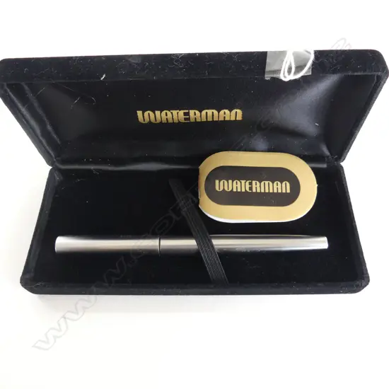 VINTAGE WATERMAN FOUNTAIN PEN IN CASE WITH LABEL UNUSED