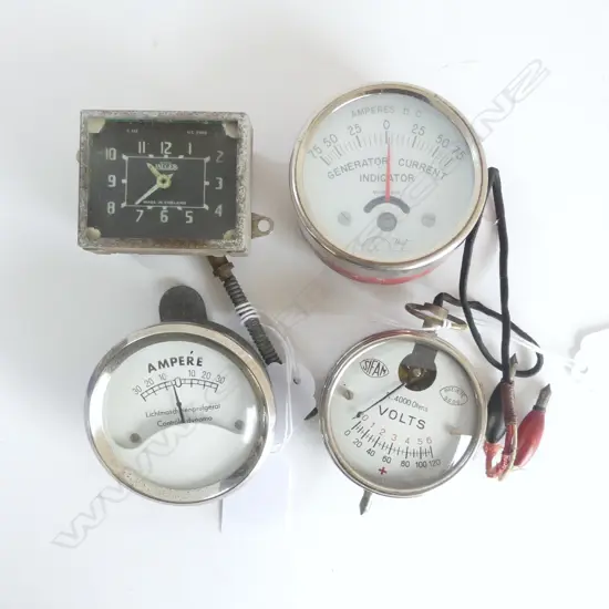 1930S JAEGER CAR CLOCK L50MM X3 VOLT /AMP METERS