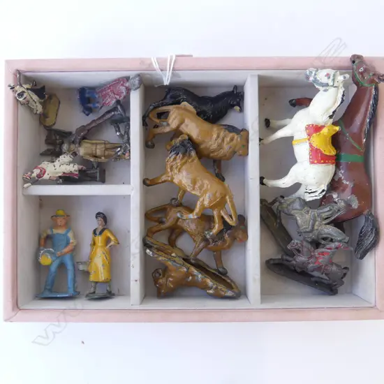 VINTAGE LEAD TOYS – FARMERS, SOLDIERS, SAFARI ANIMALS, HORSES – 19 PIECES
