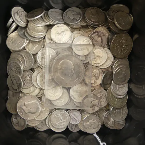 ASST USA mainly 1940'S TO 1960'S QUARTER DOLLAR SILVER COINS 90% silver approx. 2kgs