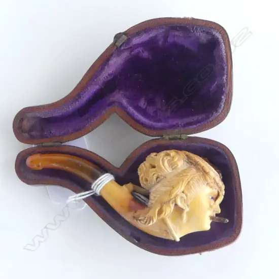 ANTIQUE CASED MEERSCHAUM 7 AMBER  LADY PIPE L100MM