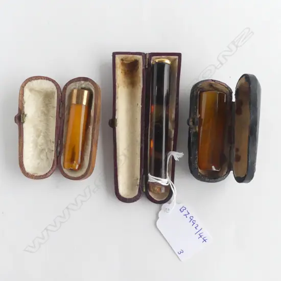 CASED X2 AMBER & X1 TORTOIESHELL CHEROOT HOLDERS  LONGEST 100MM