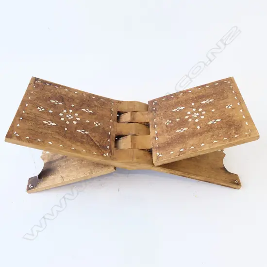 SALOMON ISLAND BOOK REST WITH MOTHER INLAY DECORATION, L.440MM