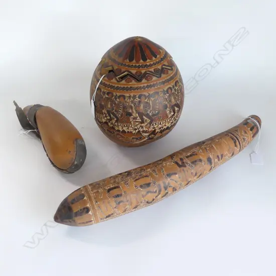 3 SOUTH AMERICAN GOURDS WITH FOLKLORIC DECORATIONS, LONGEST 520MM