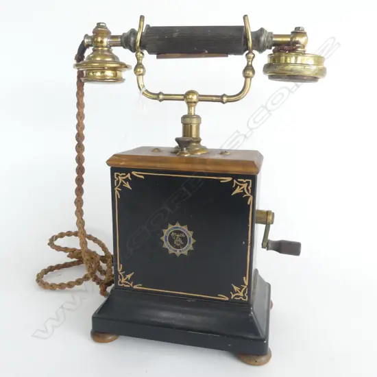 VINTAGE CRANK HANDLED ERRICSON  DESK TELEPHONE H320MM