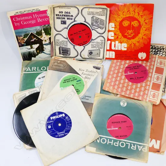 ASSTD 45s INCLDS HERMAN'S HERMITS, THE ROLLING STONES, BEATLES, PETER PAUL & MARY