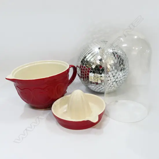 RED FRENCH COUNTRY JUG & LEMON SQUEEZER, PLASTIC DOME H.255mm, DISCO BALL