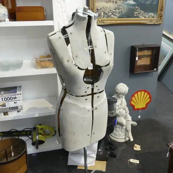 VINTAGE DRESS MAKERS MANNEQUIN H.800mm ON ADJ. POLE STAND