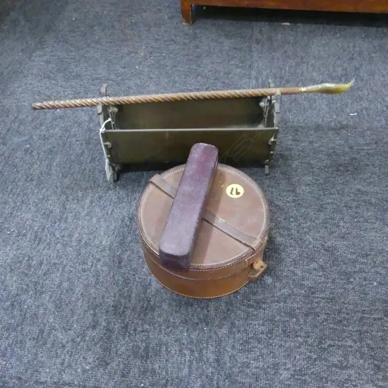 4 PCES; LEATHER COLLARS BOX 180mm dia, BACK SCRATCHER L.485mm, PR CUT THROAT RAZORS (CASED), BRASS PLANTER